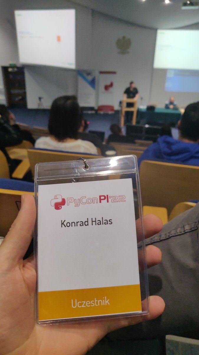 Konrad Hałas tweet media