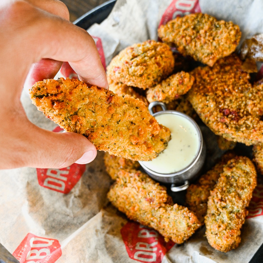 Our perfectly-seasoned Avacado Wedges are here for you when you want something fried but you also want something healthy. Wink wink. 🥑