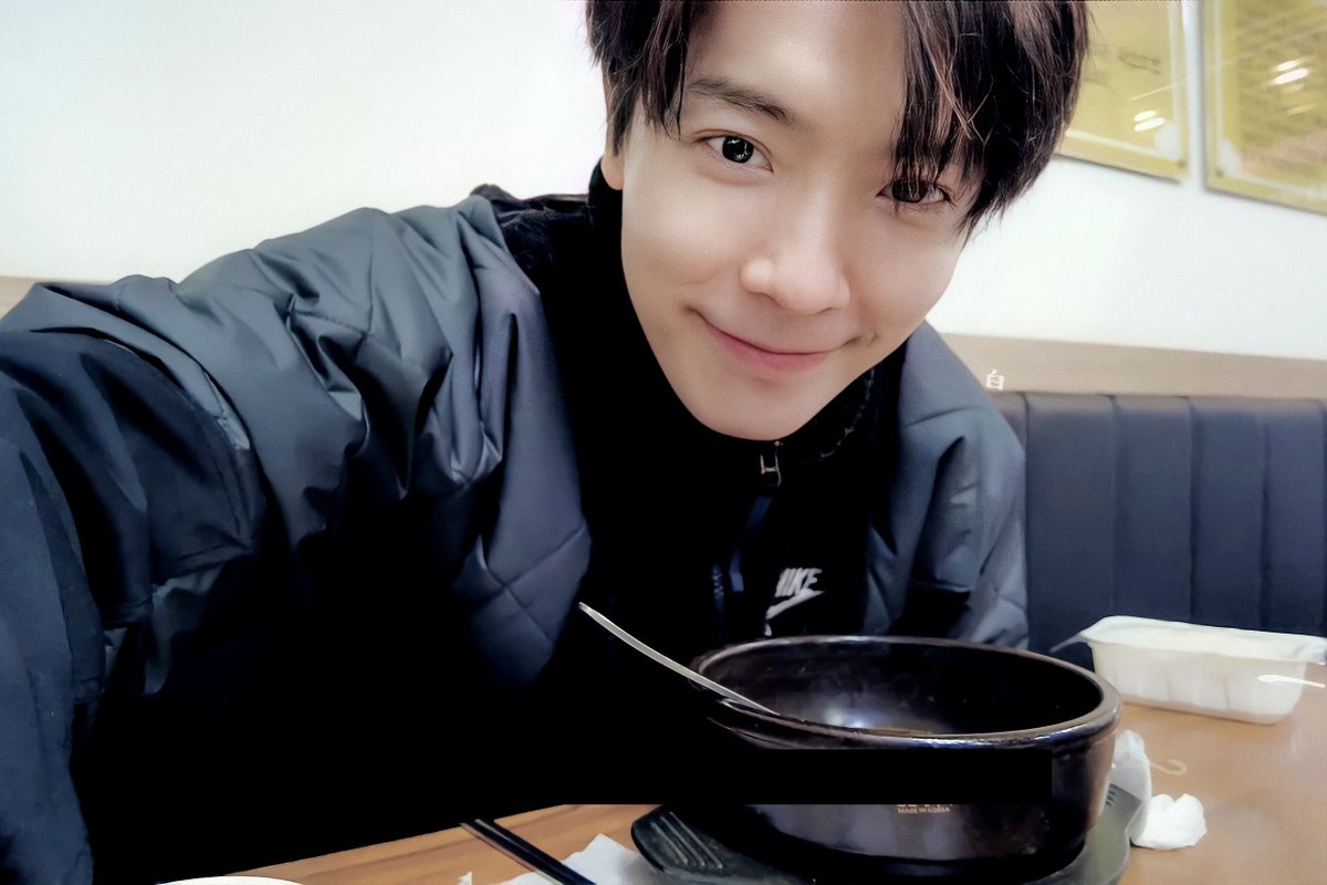 🐯🥑 tweet media