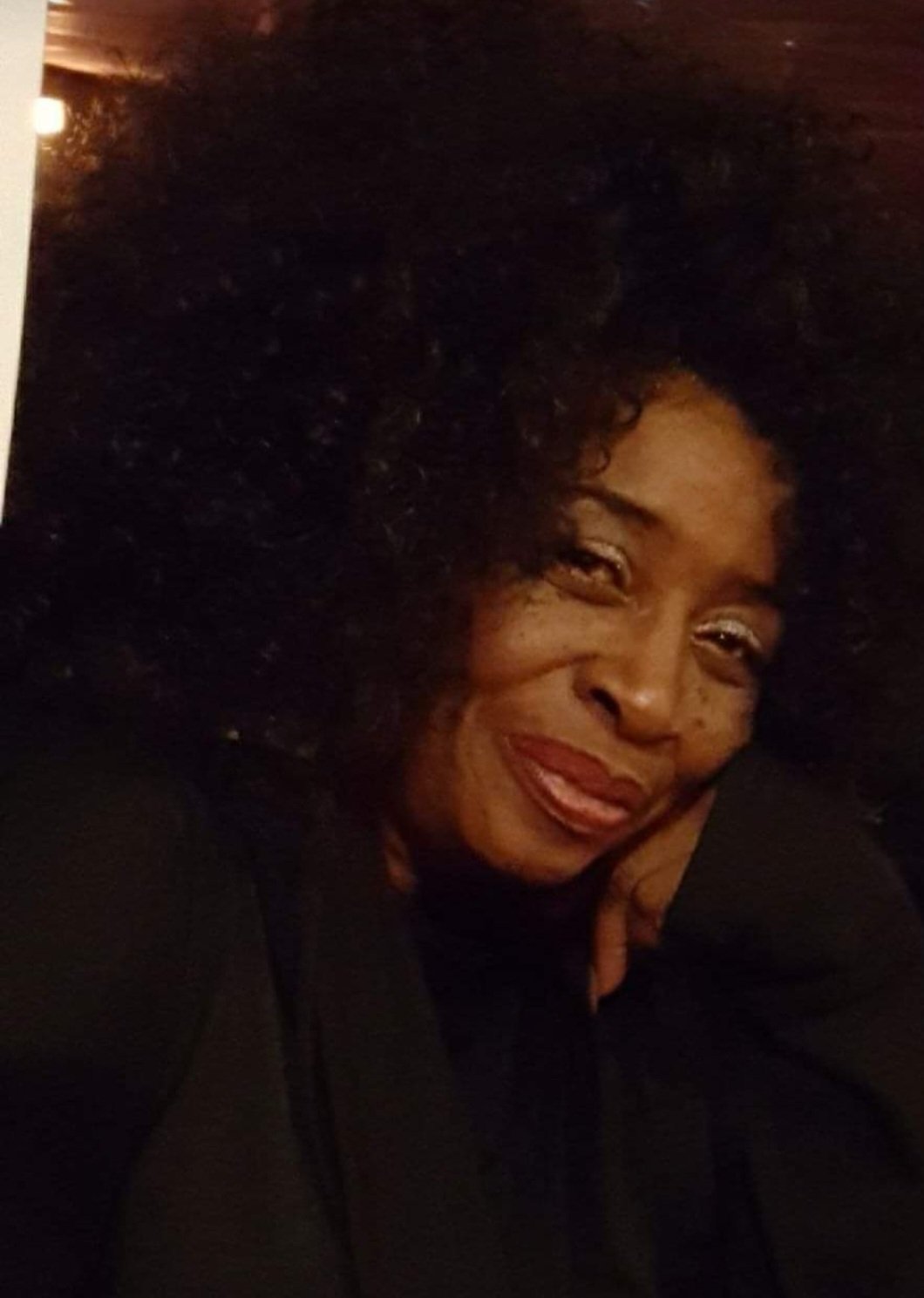 THE DC LEGENDARY MUSICIANS WISHES VOCALIST, LINDA EVANS A HAPPY BIRTHDAY... 