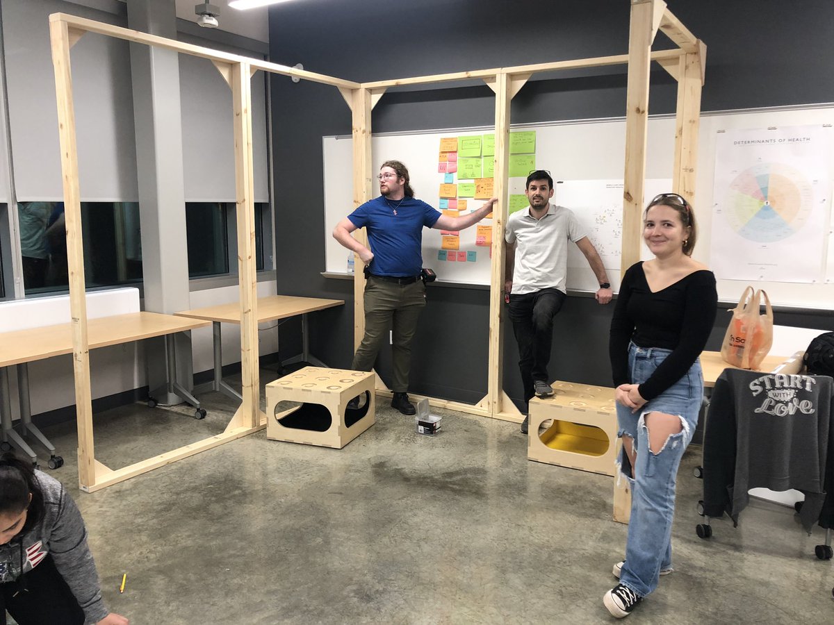 lana_minshew's tweet photo. #MobileClinic is starting to come together. The power of collaboration between the @MCW_Kern HCD Lab and the @UWMLEC . #EngineeringMedicine https://t.co/sWMEH7RP2O