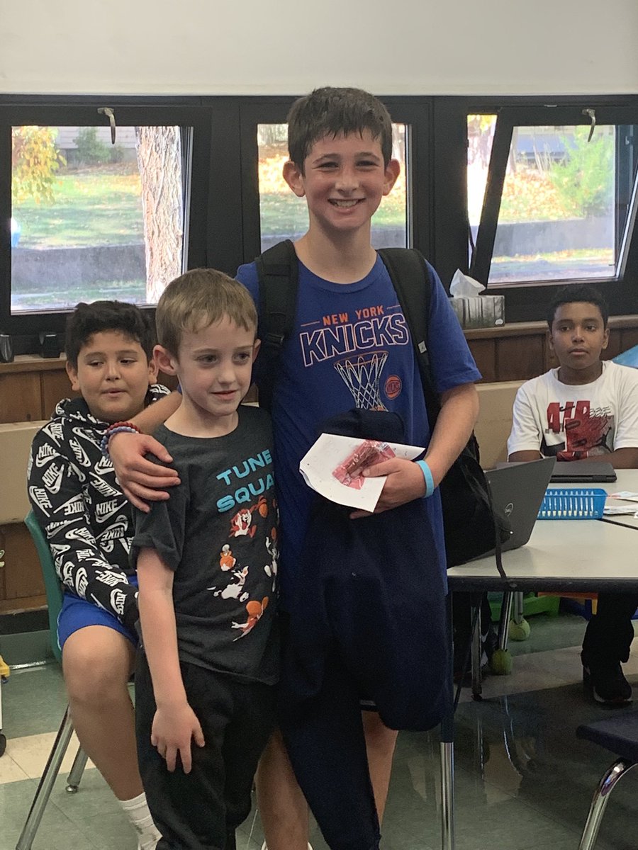 Stewart_Kinder's tweet photo. Birthday AND buddies. It can’t get any better. @5thSchott https://t.co/oDZxSXrmt7