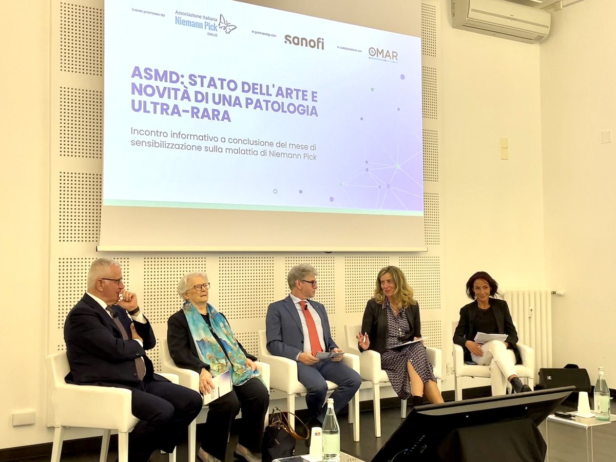 OssMalattieRare's tweet photo. ASMD o Malattia di #NiemannPick: il punto su stato dell’arte e novità terapeutiche.

Pazienti e clinici riuniti a Roma in un evento promosso dall’Associazione Italiana Niemann-Pick Onlus in partnership con @SanofiIT e con la collaborazione di OMaR.

👉https://t.co/yj7hx2DYZm https://t.co/wJVP1zk0oX