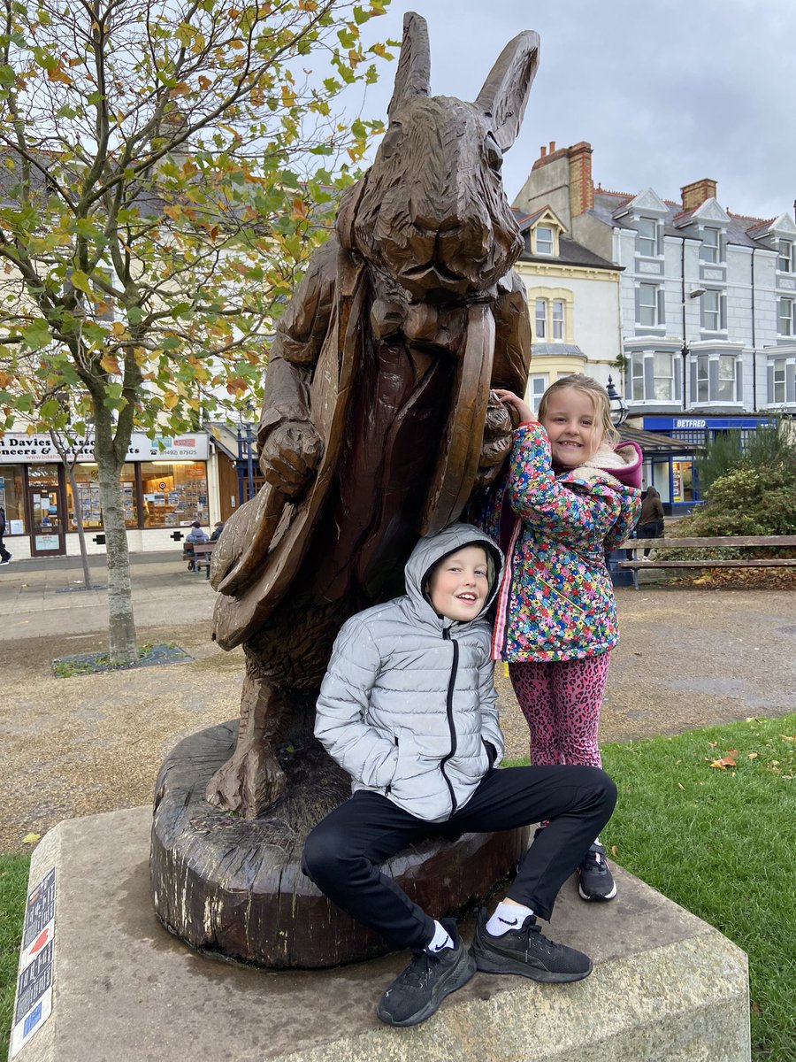 ericmrees's tweet image. Gessa ble Yncl@gwyllgi?