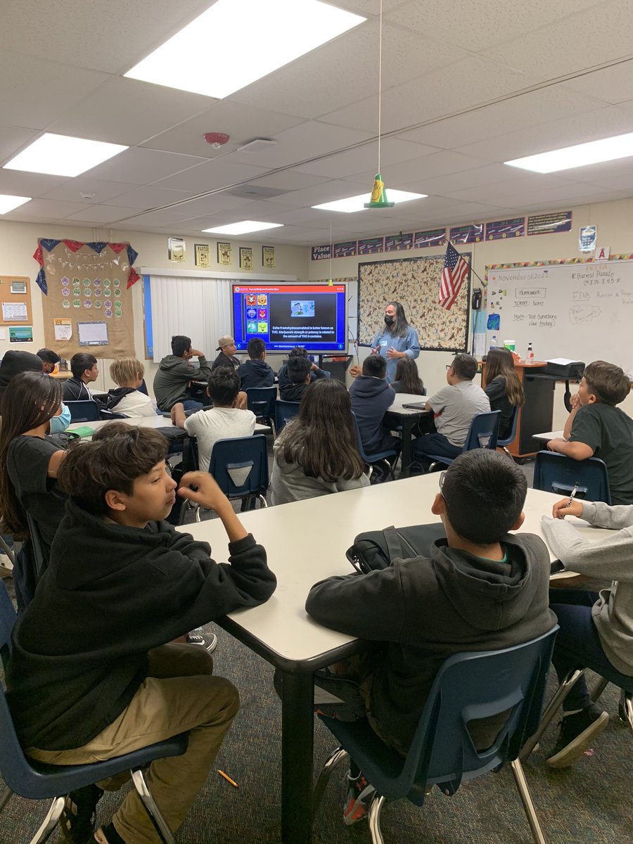 RRealcounselor's tweet photo. Roland Roberts, from BRITE, is here again at Rio Real with informative and engaging games on Vape en Marijuana prevention.@RioRealSchool @RioSDLive @BRITEyouth https://t.co/yYN8unn8wo