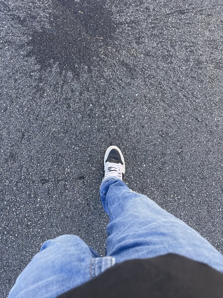 itsselfoneself's tweet photo. Day 3 of 19 #1of1s #shadows2.0 https://t.co/5h5WH6NSLV