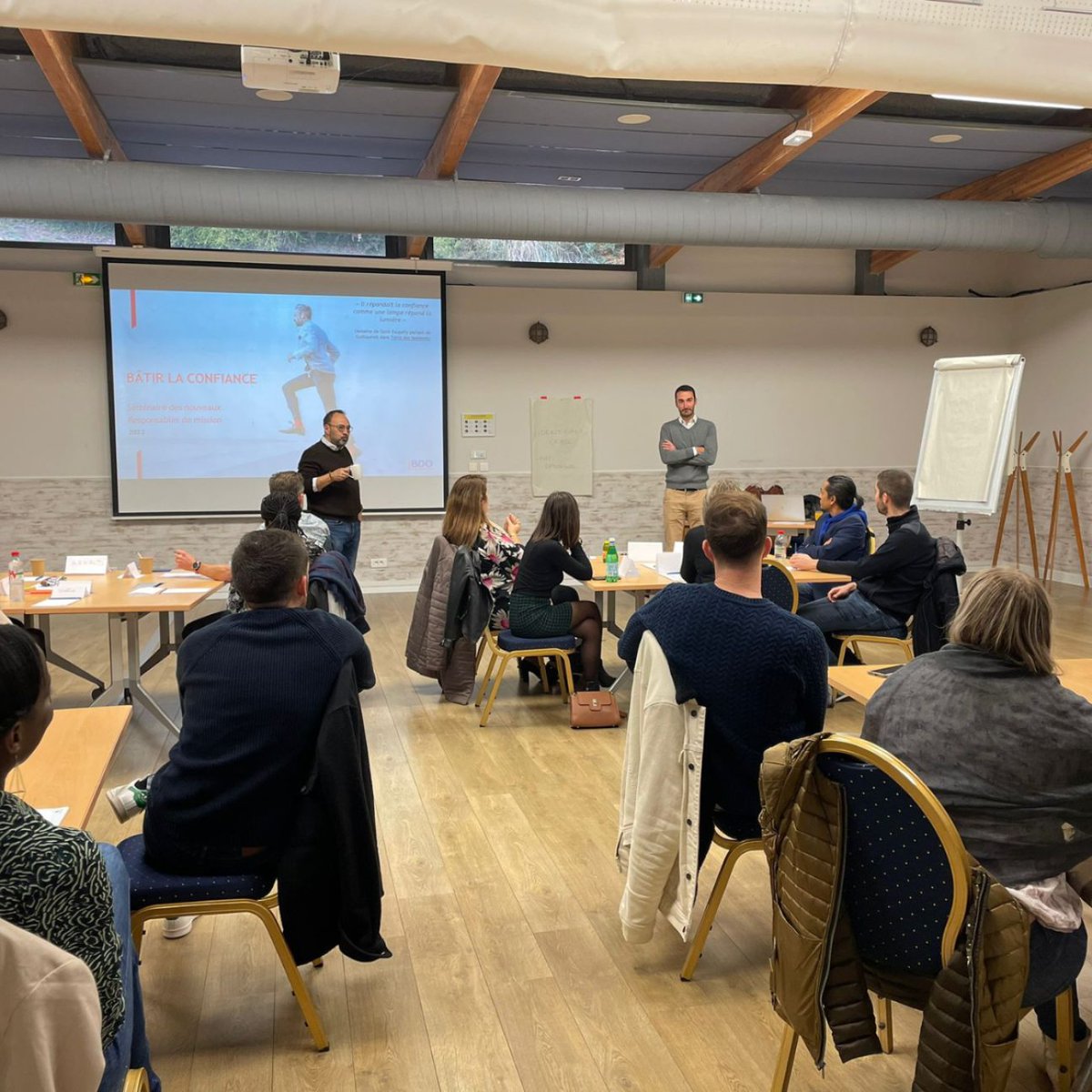 BDOFrance's tweet photo. [🎓 #BACKTOSCHOOLS] C'est la suite des schools avec cette édition dédiée aux responsables de mission expertise-comptable 💡

🗓 3 jours de formation #softskills au @chateauform berges de seine

Un grand merci à tous les participants et intervenants pour leur implication 🙌 https://t.co/H2GIBr2VXq