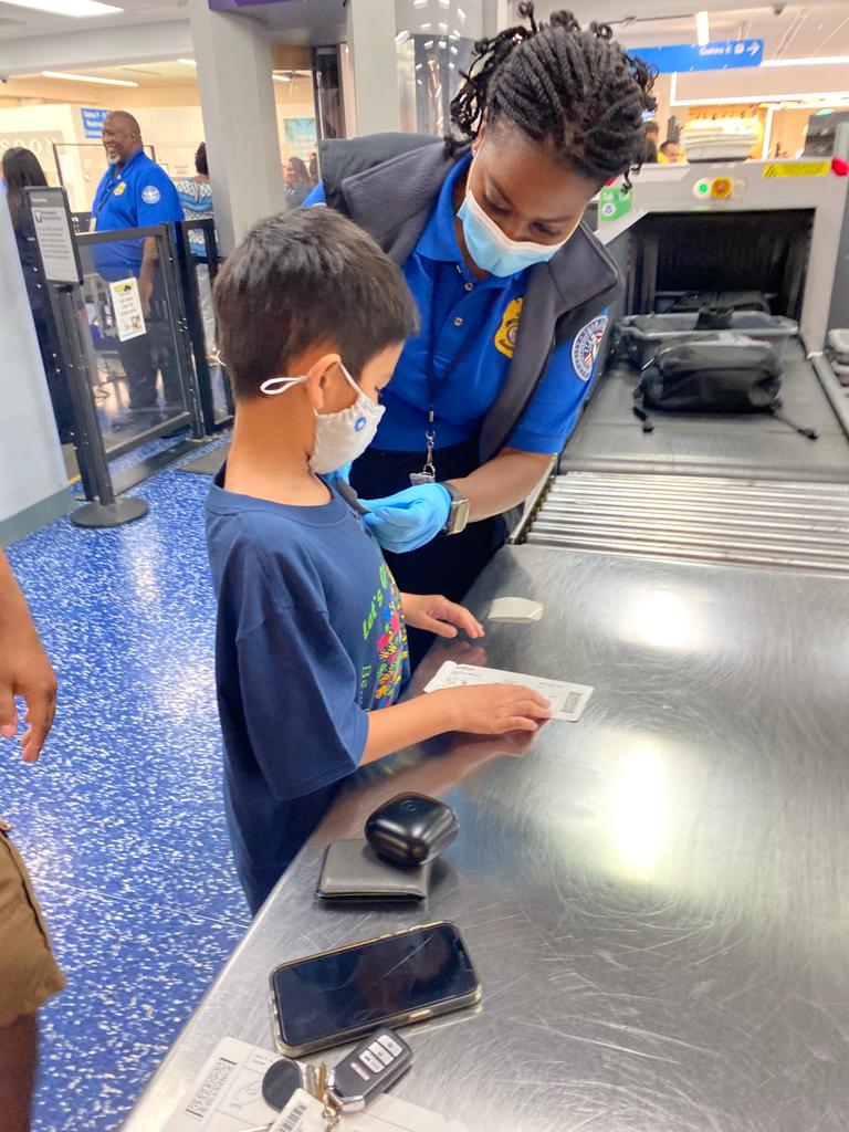 browardschools's tweet photo. #AutismInFlight has taken off! We’re thankful to our partners for making this unique opportunity a reality for @browardschools students with autism and their families. To learn more, visit https://t.co/5ZlCtE4jsN.

@JetBlue @FLLFlyer @BrowardCounty @delawarenorth https://t.co/br4BPFNlmV