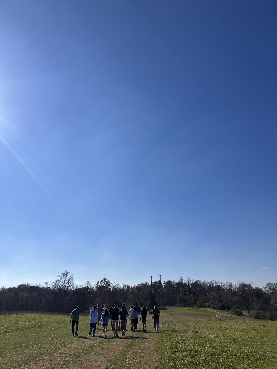 It’s Meet Day!! The Bulldogs are competing at the Region championships down at Panorama Farms!! Girls race starts at 1pm and the boys at 1:30pm. Let’s go Bulldogs!!