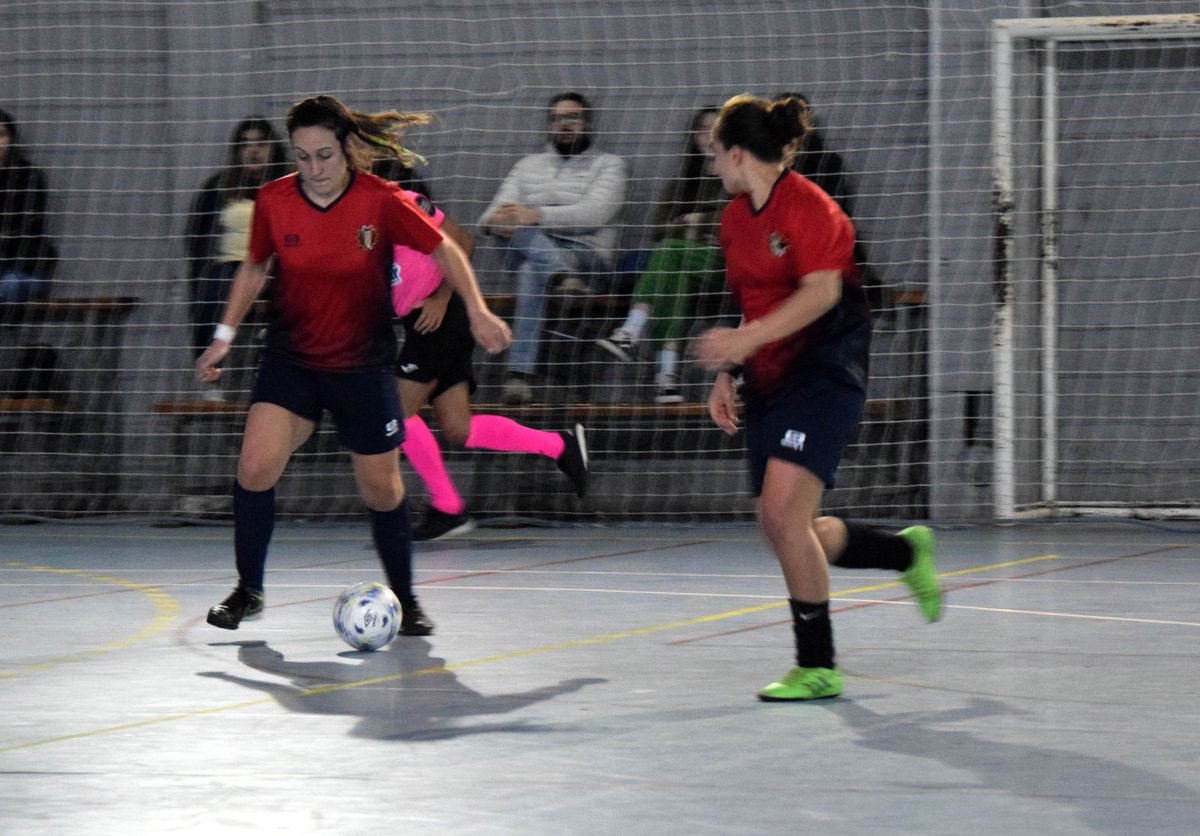 #PlayOffs ¡VOLVIÓ EL FEMENINO DE ANTES! UTU le ganó 2-0 en alargue a Basañez y avanzó a semifinales del campeonato 💻⚽️👇
elshowdelfutbolsala.com.uy/2022/11/02/vol…