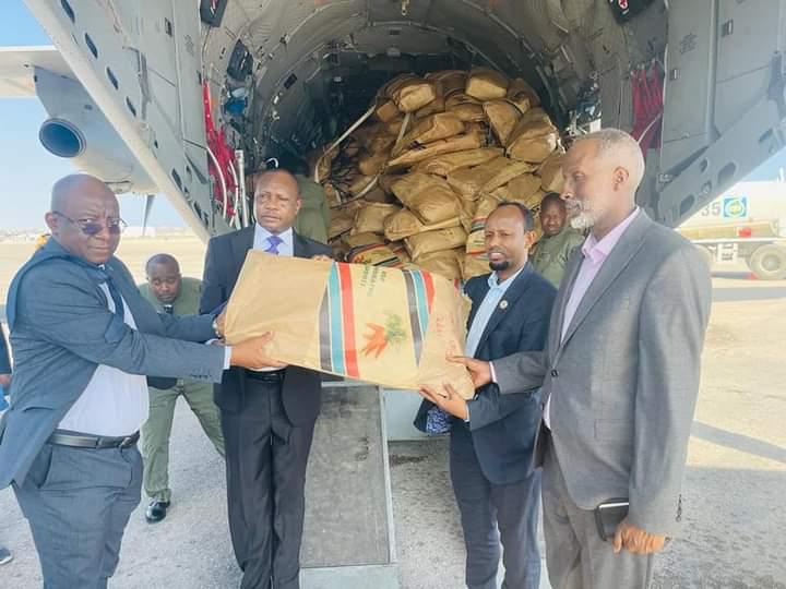 MaxammedSabriye's tweet photo. #UPDATE: A plane carrying medical donations from #Kenya has on Thursday landed at #Mogadishu’s Adan Abdulle Airport. This is part of the emergency response that the friends of #Somalia are offering to the people who were affected by the terrorist attacks, on October 29. #Somalia https://t.co/LHYsnQgqyH