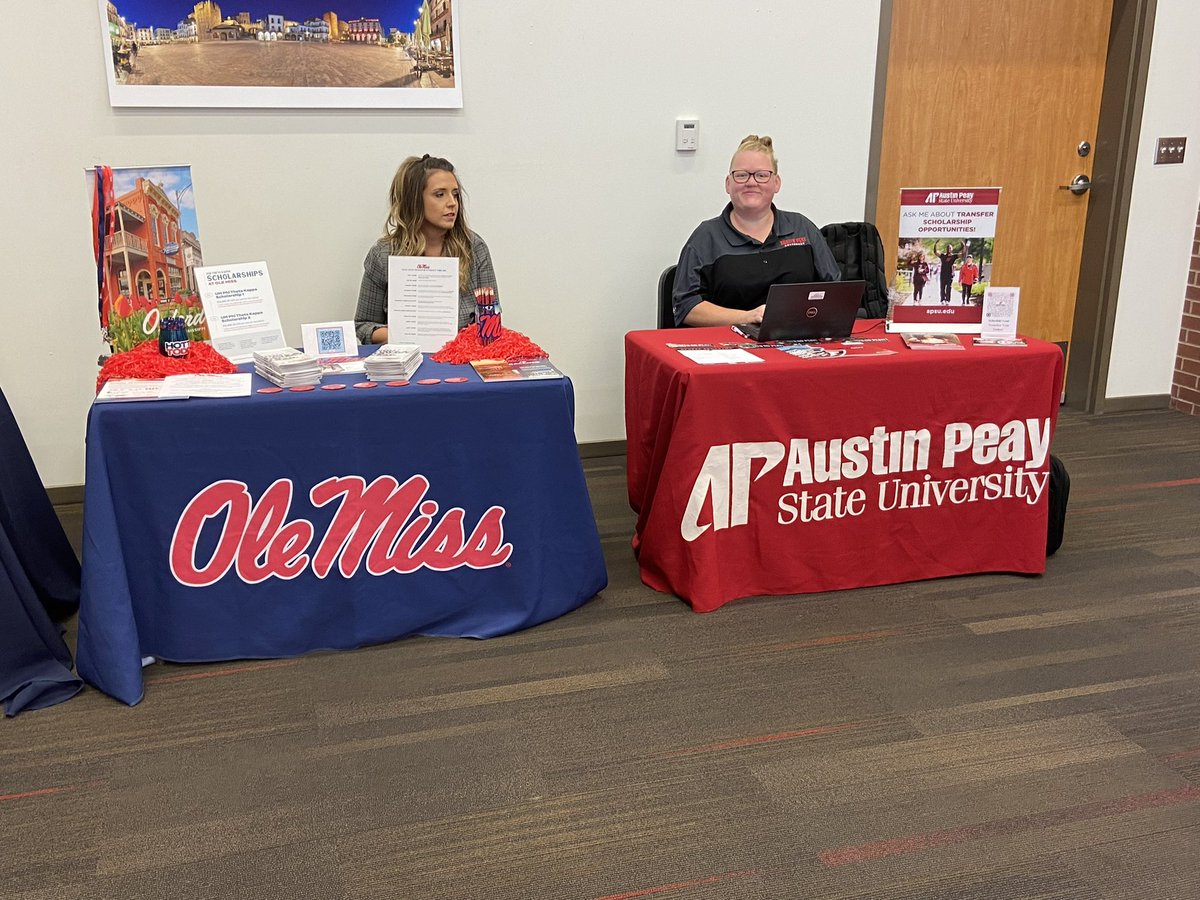 NashvilleState's tweet image. Transfer Day at the White Bridge campus is underway. Staff from 4-year universities are on hand to talk with Nashville State students who plan on graduating and transferring to earn a bachelor’s degree. 

#NashvilleState #TransferPathways #AssociateToBachelor #TransferAsAJunior