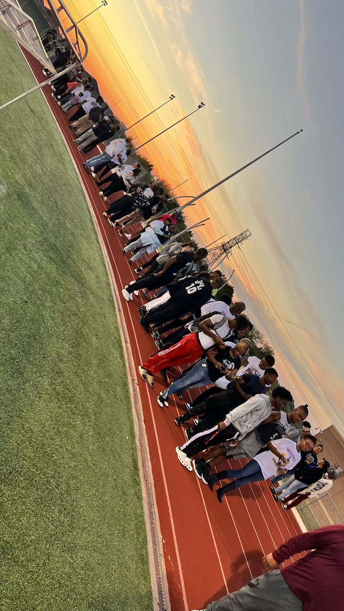Tviewboostrclub's tweet photo. Senior night celebrations! Thank to all the players and families for the last four years. #Wolves4life https://t.co/Ggc1PHEf2E