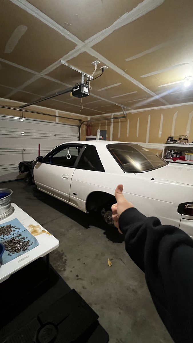 BasicBrxndo's tweet image. still waiting on my front fenders..