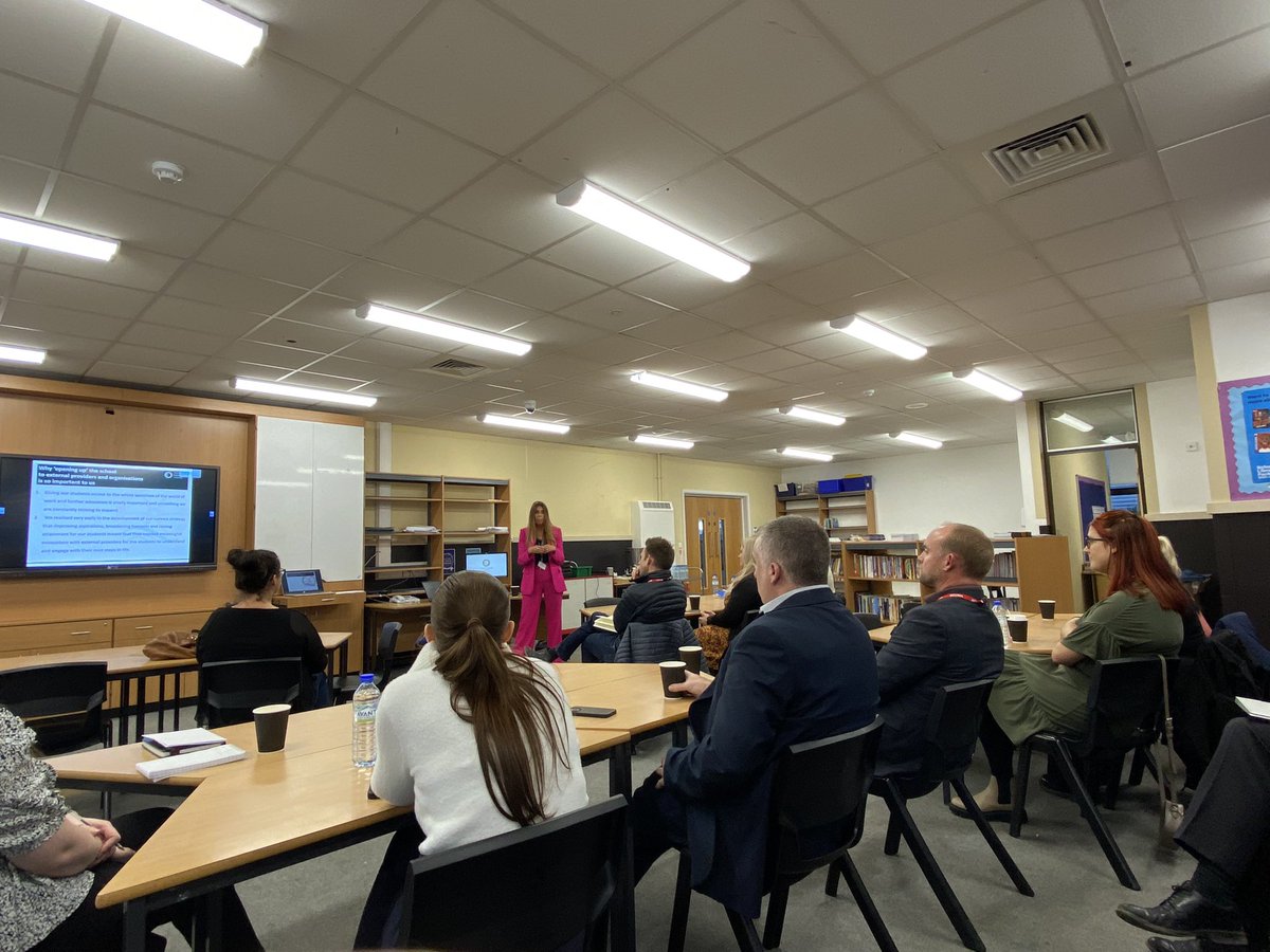ksmithysmith's tweet photo. Head Teacher Ms Denholm from @heworthgrange talking about the value of ‘opening up’ the school to external providers and organisations to inspire the whole school community #provideraccesslegislationinaction @northeastlep #GatesheadBEEP @CareerEnt https://t.co/J9cReFqbib