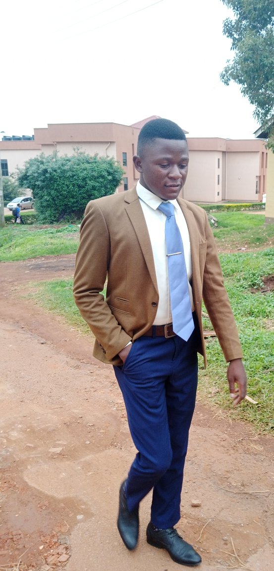 WanderaGilbert3's tweet photo. Keeping pushing forces victory.
✌️💙✌️
#TakingActionGettingResults.
@FDCOfficial1 @kyambogou
#OneUgandaOnePeople https://t.co/1cza0YhaLZ