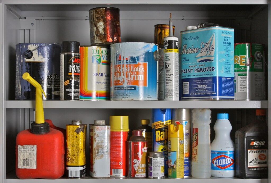 SATURDAY! Our partners @philastreets are collecting household hazardous waste on Nov. 5 from 9am-3pm at 3901 N. Delaware Ave. Get rid of this stuff safely!
Details ➡️ ow.ly/zPWh50Li2Jw 
Register ➡️ householdhazardouswaste.net