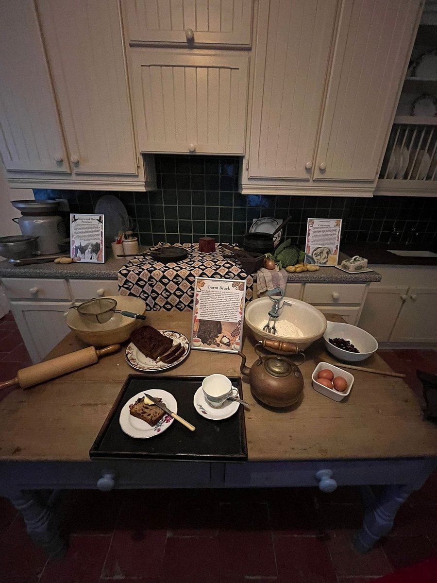 Kylemore's tweet photo. Our Midterm Fun Continues! A Sneak Peek of some creations from our Autumn Craft Workshops, Samhain Traditions and our Clippety Clop Trailπ
#MidtermFun #KylemoreAbbey https://t.co/s3QlByOibb