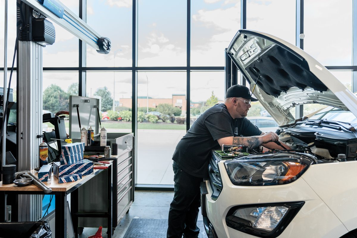 OE-Trusted Quality Solutions: For the vehicles of today and tomorrow. #AAPEX2022 #BOSCHAAPEX