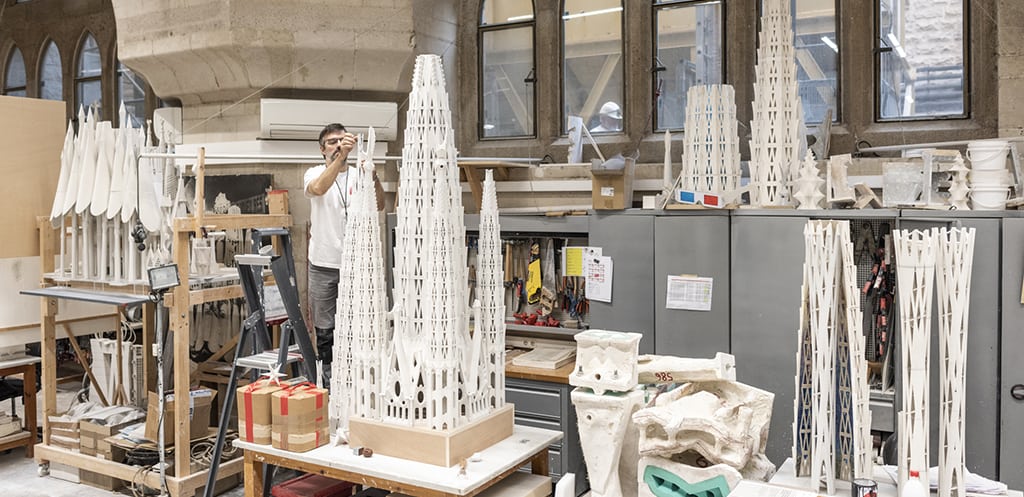 Zimple3D's tweet photo. La @sagradafamilia de Barcelone, un long chantier prévu pour 2026, qui pourrait être accéléré par l’impression 3D.  🏗

Est-ce réalisable à votre avis ?
Pour en savoir plus 👉🏼 https://t.co/GcxyruHFIg

#Sagradafamilia #3d #3dprinter #print #3dprinting #impression3d https://t.co/tR61u1DNpy