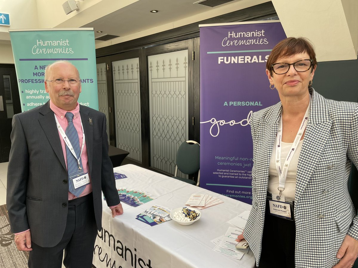 Ceremonies_UK's tweet photo. Yesterday we were very pleased to be in Stratford Upon Avon for the #nafdagm22, talking to the funeral industry about our meaningful and memorable non-religious funerals.
#Funerals #HumanistFunerals
Thanks to @NAFD_UK for this great photo! https://t.co/810RKpdaET
