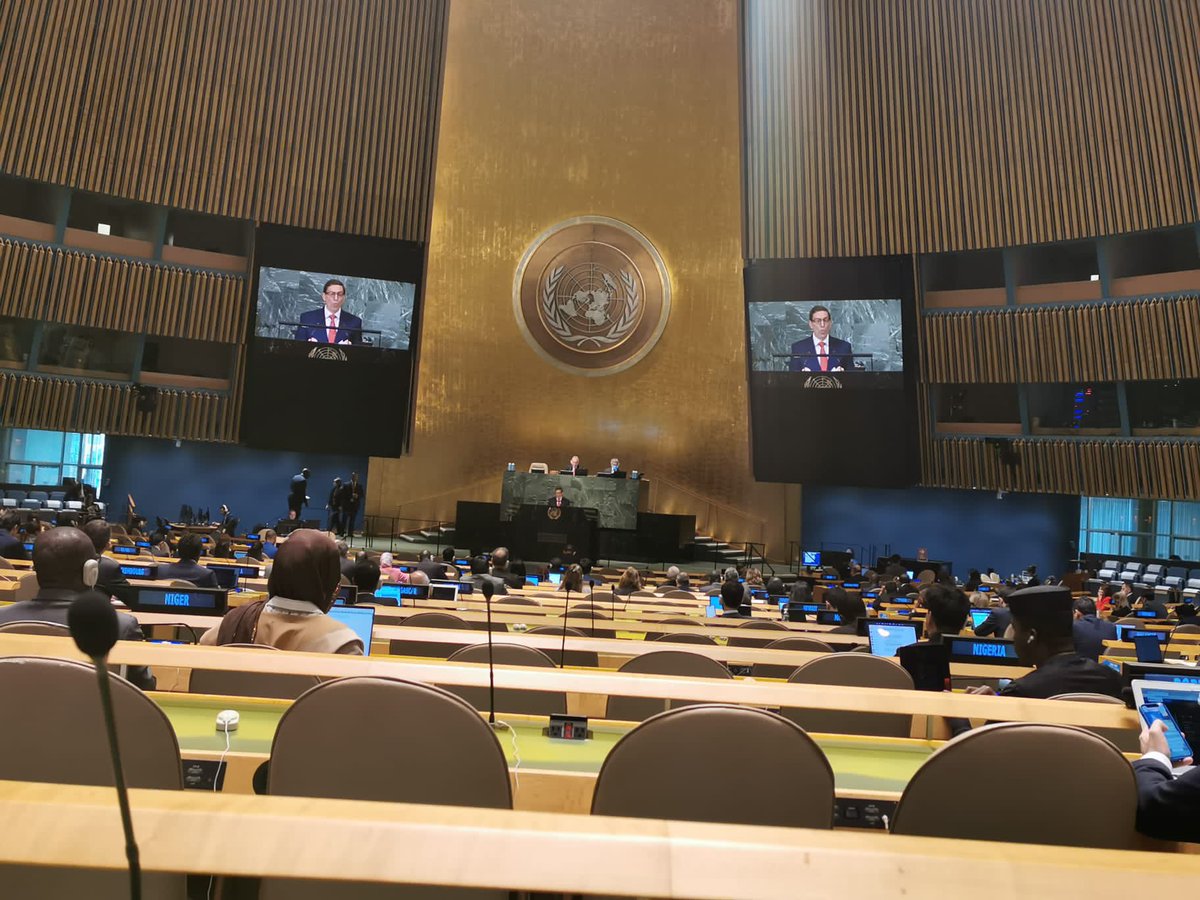Por su resistencia frente al criminal Bloqueo, su firme e irreductible convicción de defender su independencia y derecho a existir y a desarrollarse, su solidaridad y profundo respeto al orden legal y la paz, Cuba es considerada un valioso miembro de la comunidad internacional.