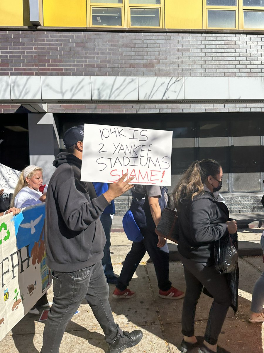 104,000 homeless students would fill Yankee Stadium TWICE. <a href="/GovKathyHochul/">Governor Kathy Hochul</a> it’s time to deliver for New York families! 
#EndChildHomelessness