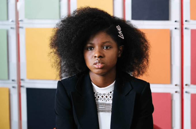 A young woman faces pressure to change their hair and name. 👩🏾‍💼

Dọlápò’s journey as she exits her UK boarding school into the working world in #DọlápòIsFine is now available on <a href="/DisneyPlus/">Disney+</a>.
 
✍️ Writer and Producer: #JoanIyiola