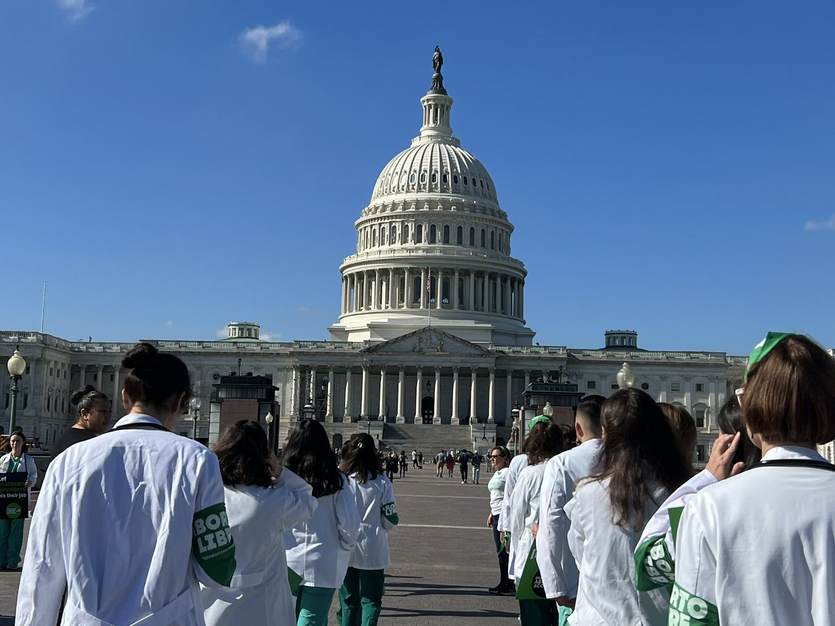 cmclymer's tweet image. A large crowd of medical professionals are marching on Capitol Hill right now to make clear their support for abortion access and repro health care.

#DoctorsForAbortionAccess