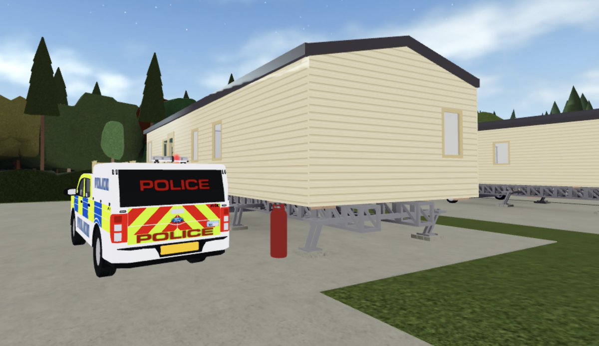 GloConsRblx's tweet photo. Fancy joining a challenging and exciting service? Well Gloucestershire Constabulary is the best choice for you! We have several command positions open and different opportunities in the service. Join the discord server below to find out more!

https://t.co/Qq5n5V78eN https://t.co/n4XnNSnKB7