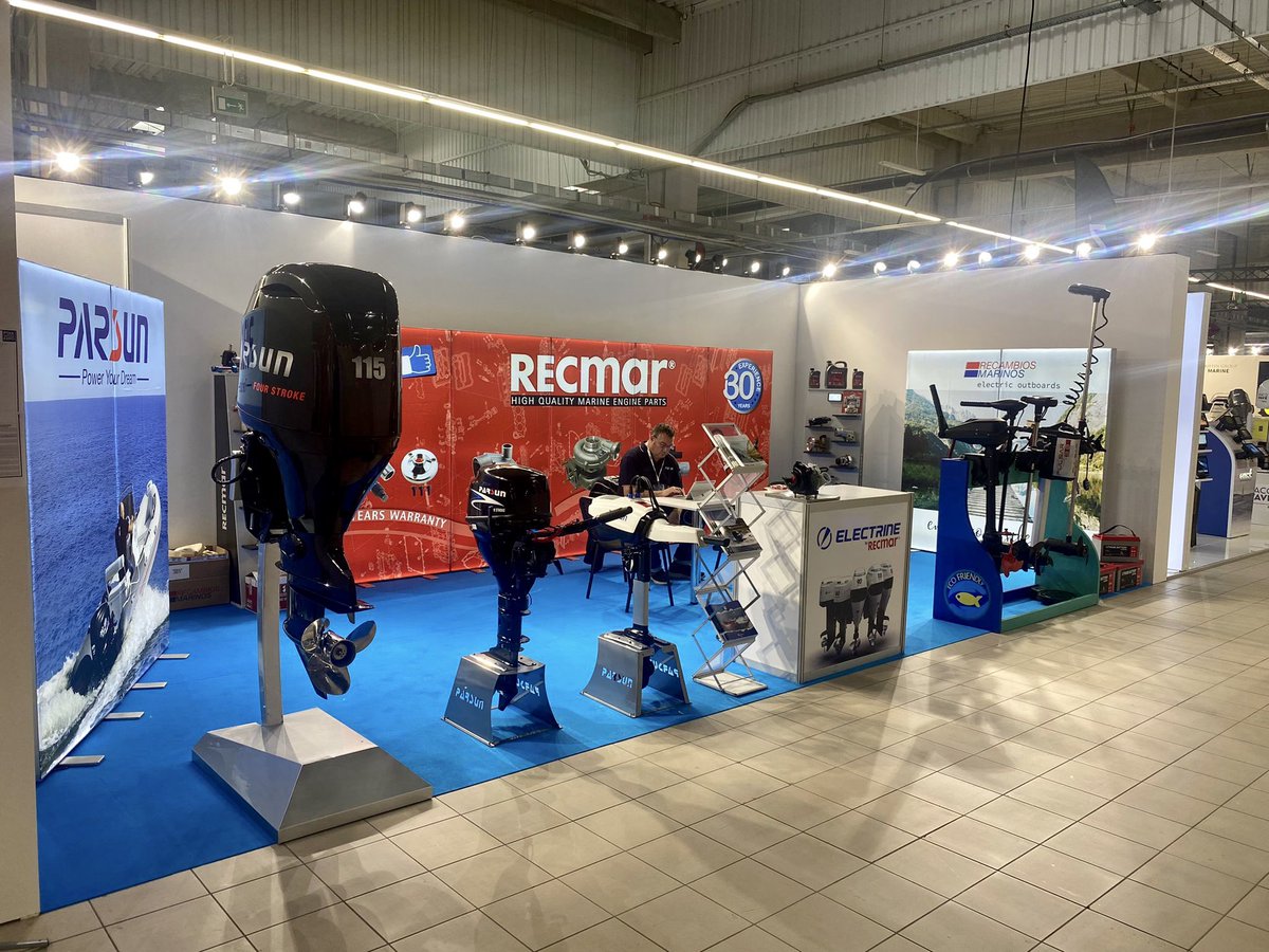 Accesoriospar10's tweet photo. Empezamos el mes de noviembre viajando. 🙌🏽 Os saludamos desde el @poland_boat_show 🇵🇱
.
.
.
#poland #boatshow #parsun #outboard #fueraborda #parsunoutboards #electricmotor #greenpower #electrine #recmar #travel #varsovia https://t.co/sULTZ4B6aR
