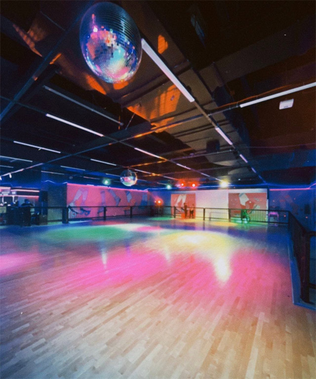 loonatheph's tweet photo. Filorbits... This is for December pa naman... Pero interest checking in celebrating Vivi's Birthday + Filorbit Christmas Party in this spot? 

#MAMAVOTE #loona https://t.co/JtW6DXXdg6