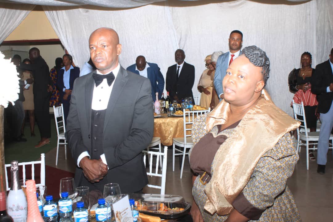 MariusSheya's tweet photo. A wonderful working visit of the Right honorable Prime Minister to Kunene Region closed in style kamanjab annual trade fair 2022 Gala dinner. Trade fair starts the 8th December 2022. https://t.co/yNzcxk7SIj