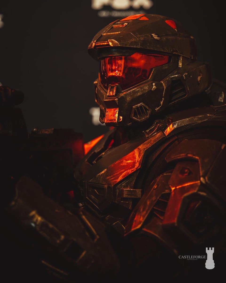 LockedProps tweet media