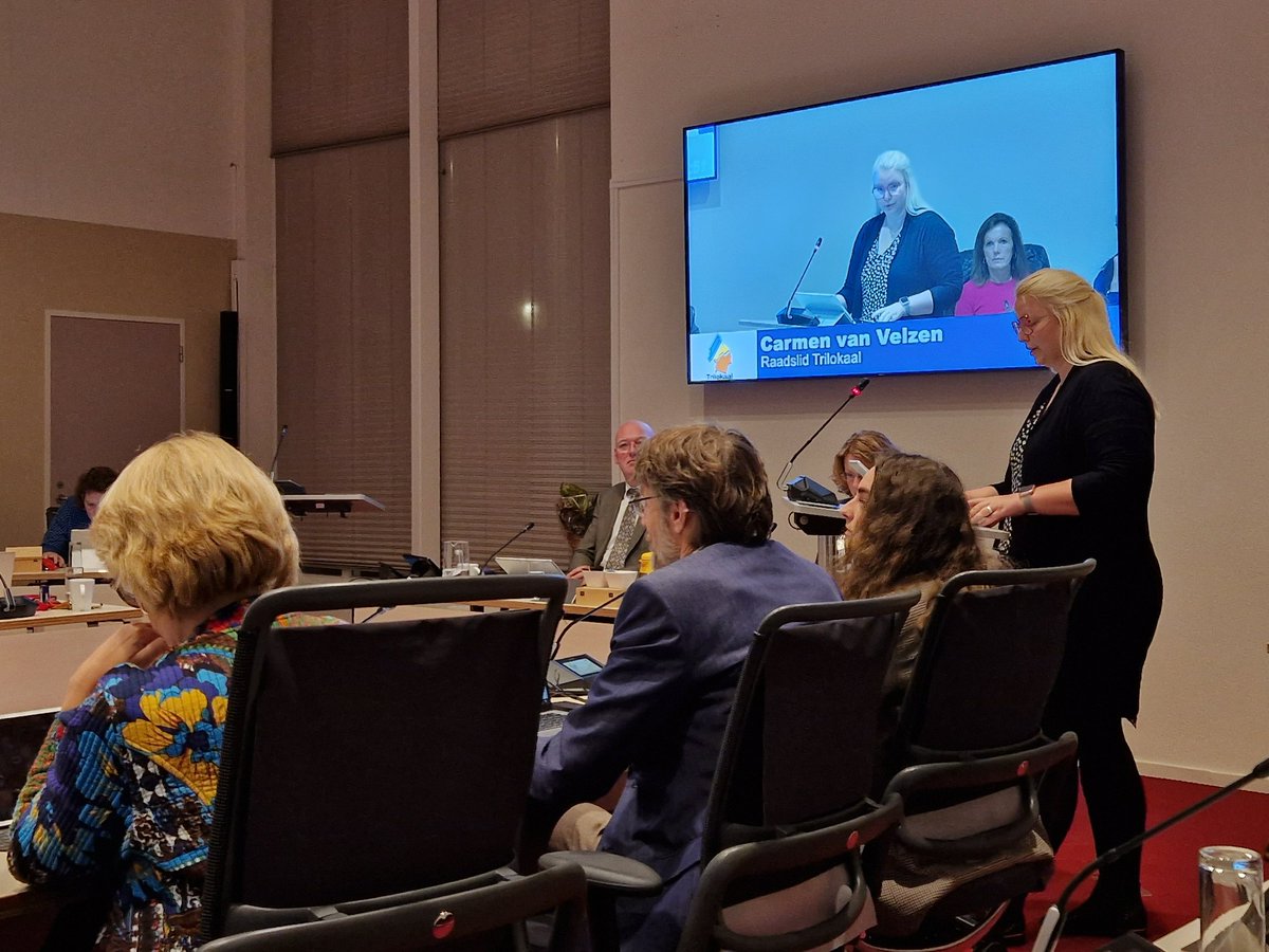 Yes! Onze motie 'Nulmeting Biodiversiteit' (mede-ingediend door CDA, D66, GroenLinks, Progressief Teylingen en Partij voor Teylingen) is met grote steun aangenomen bij de raadsvergadering vanavond. Niet uitstellen, maar aan de slag!