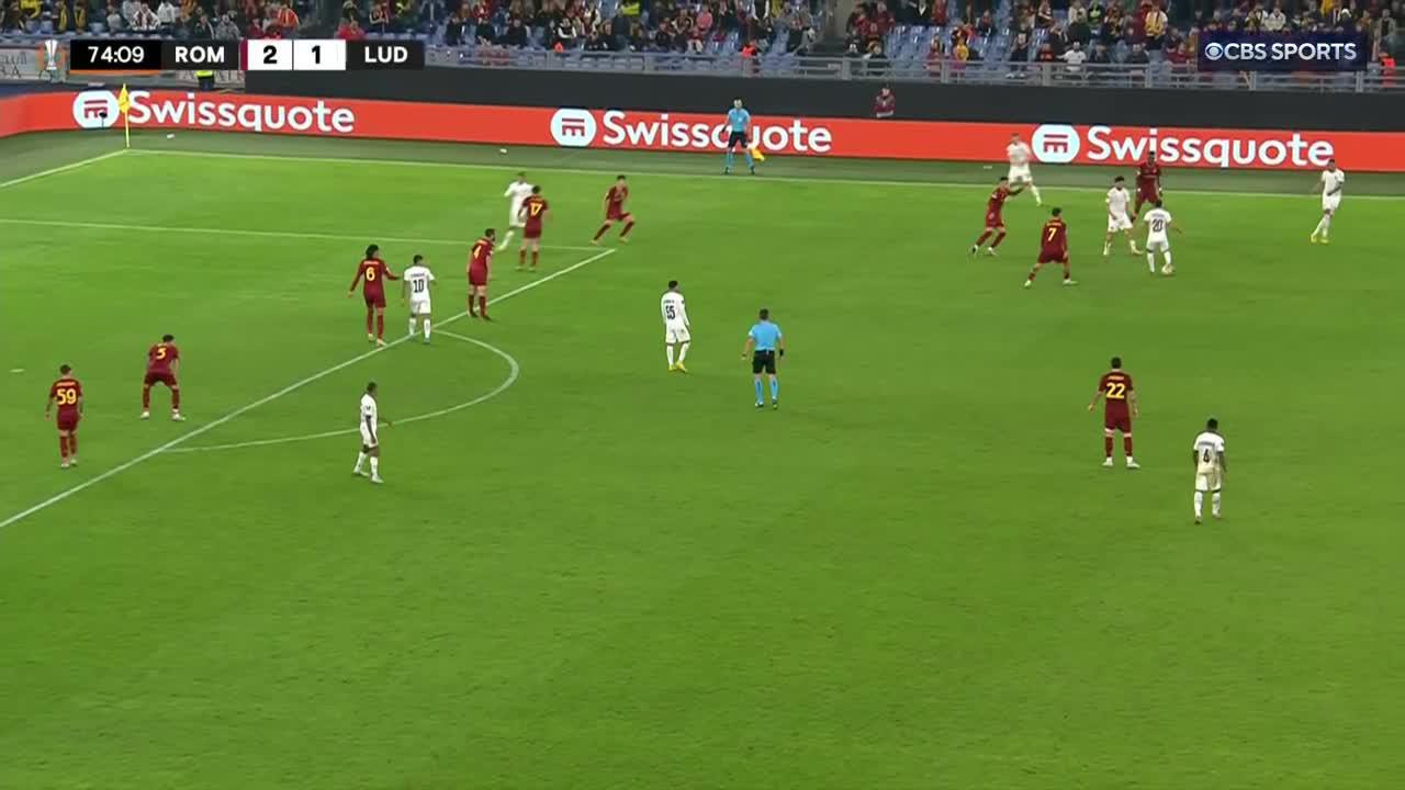 LUDOGORETS STUN ROMA YET AGAIN...

But the goal is called back for a foul in the buildup. 👀”