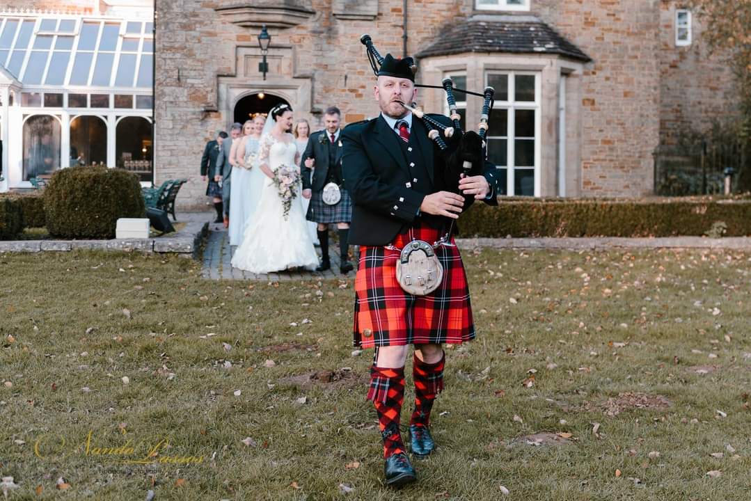 For all your bagpiping needs across #SouthWales and beyond. The #WelshWeddingBagpiper - Matthew Bartlett Facebook.com/welshweddingba… Instagram.com/welshweddingba… Email: bagpiperwales@gmail.com #matthewbartletthewelshweddingbagpiper