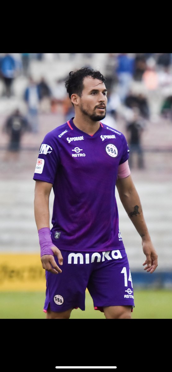 ctorrejon14's tweet image. Gracias Dios! A pesar de terminar el año con una operación de mano que me alejo los últimos encuentros, el equipo logro un objetivo que en el camino nos propusimos por la situación. El club siempre por encima de todo y todos, incluso de sus problemas. Vamos Boys toda la vida!