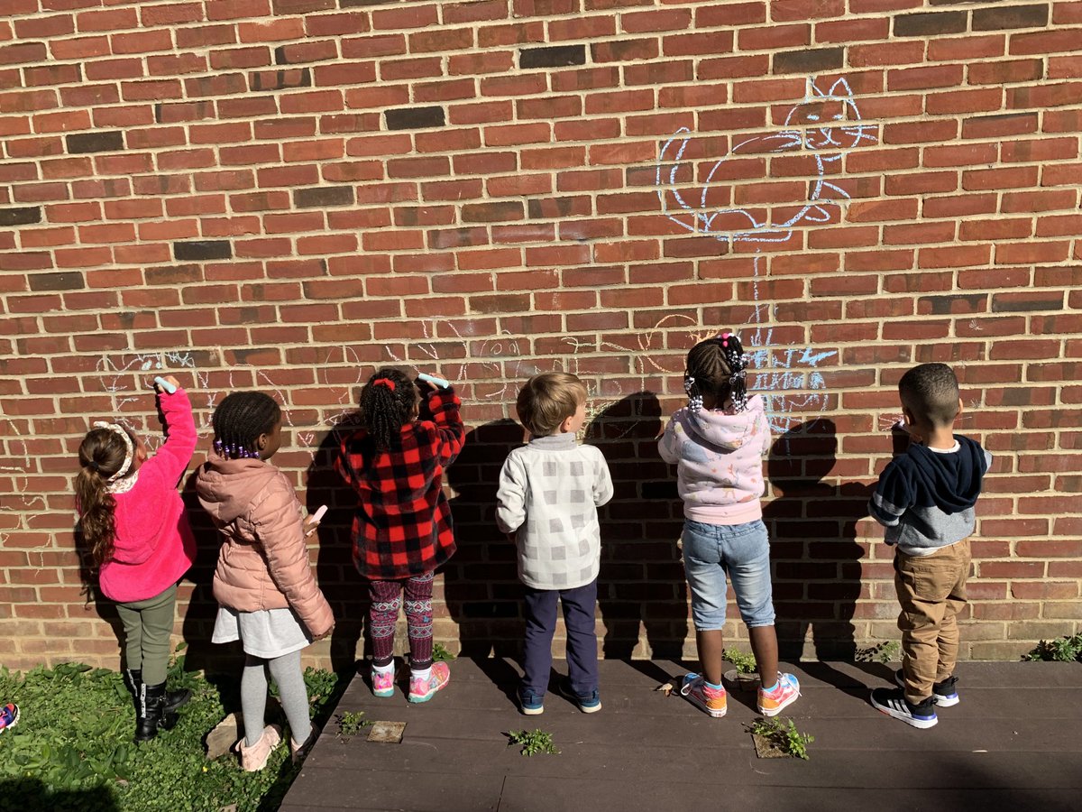 PreK students learned about cave art and some of the oldest drawings from around the world, then made their own wall drawings of animals. #kwbpride ⁦<a href="/APSArts/">APS Arts Education</a>⁩