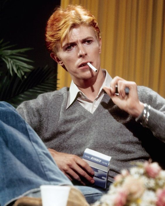 ReturnofR's tweet photo. Eric Clapton OR David Bowie? #EricClapton #DavidBowie https://t.co/Gy8tpyHXWX https://t.co/TPKEx0j7tP