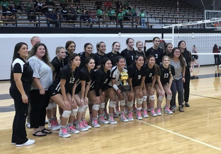 VOLLEYBALL SEND-OFF
The Permian cheerleaders would like to invite you to help us send off our Varsity Volleyball Team Friday 11/4 at 1pm in front of the field house. Volleyball would love to see a huge turnout to help encourage them as they get prepared to BEAT Southlake Carol!!!