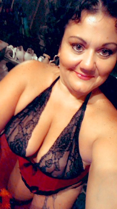 Ready for my birthday spankings! Who wants to assist with making sure I get my 40+ ass smacks this year<a href="/tag/milf"class="tags"><span>#milf</span></a><a href="/tag/daddylilwhore"class="tags"><span>#daddylilwhore</span></a><a href="/tag/lilylessons"class="tags"><span>#lilylessons</span></a>