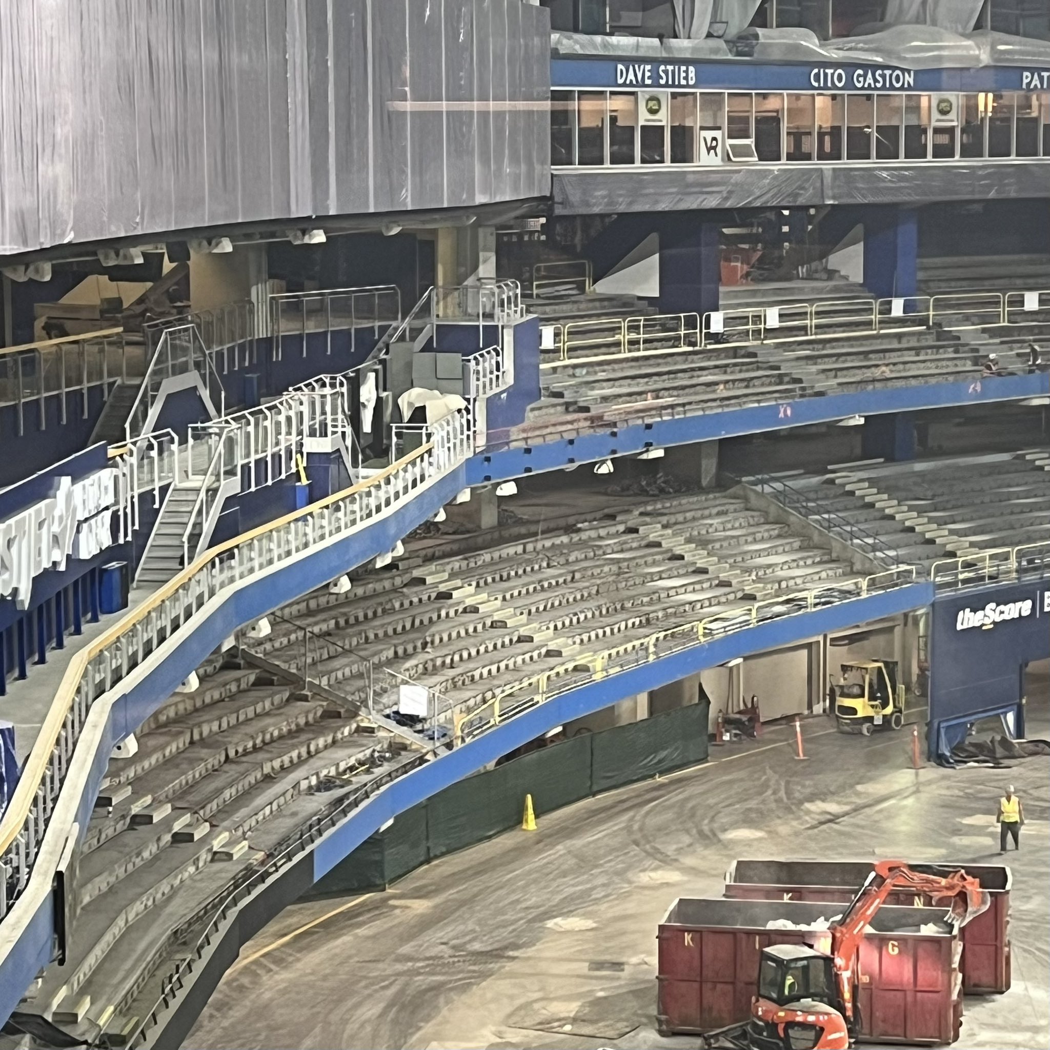 TBJ Live on X: THREAD: The Rogers Centre makeover is well underway. Here's  what has been happening since the Blue Jays season ended: 🔹 Entire 500  Level & 100/200 Level Outfield seats