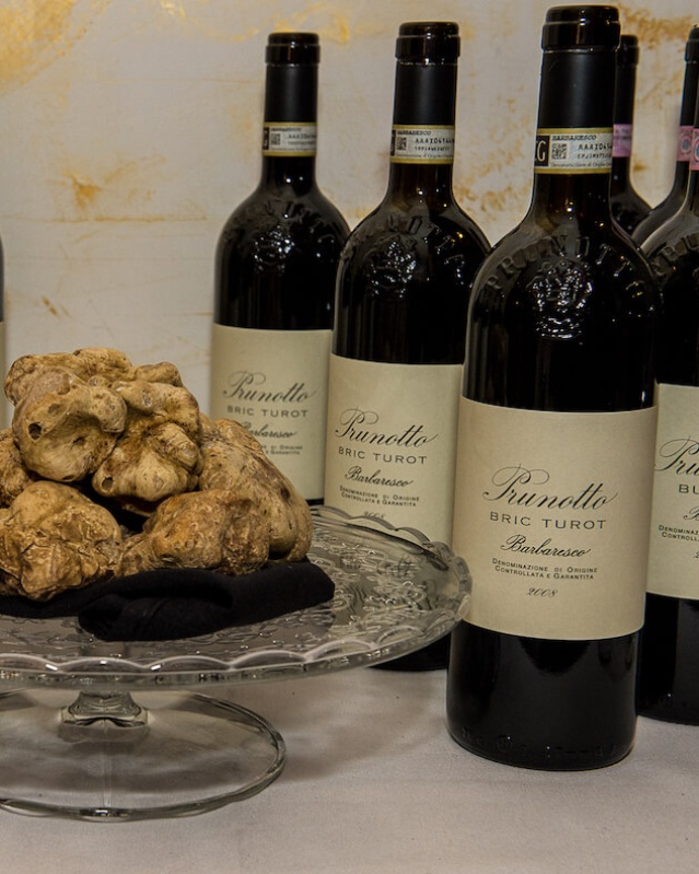 Spend the evening in Tuscany with <a href="/solaresandiego/">Solare</a> and Antinori Estate. With truffle season underway, there is no better time to wine and dine through the flavors of Tuscany.

Spots are limited, tickets at bit.ly/3Ua6NY0 

SanDiegoFoodie #AntinoriEstate #ItalianTruffles