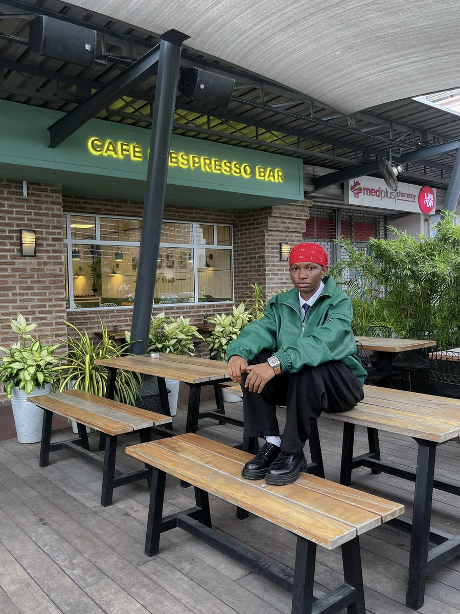 Big Layzee going Global tomorrow with two amazing Medusa remixes dropping, featuring <a href="/ikky/">MILO JIMENEZ</a> <a href="/SLEEPWALKRS/">SLEEPWALKRS</a> 

: <a href="/WMAfrica/">Warner Music Africa</a>