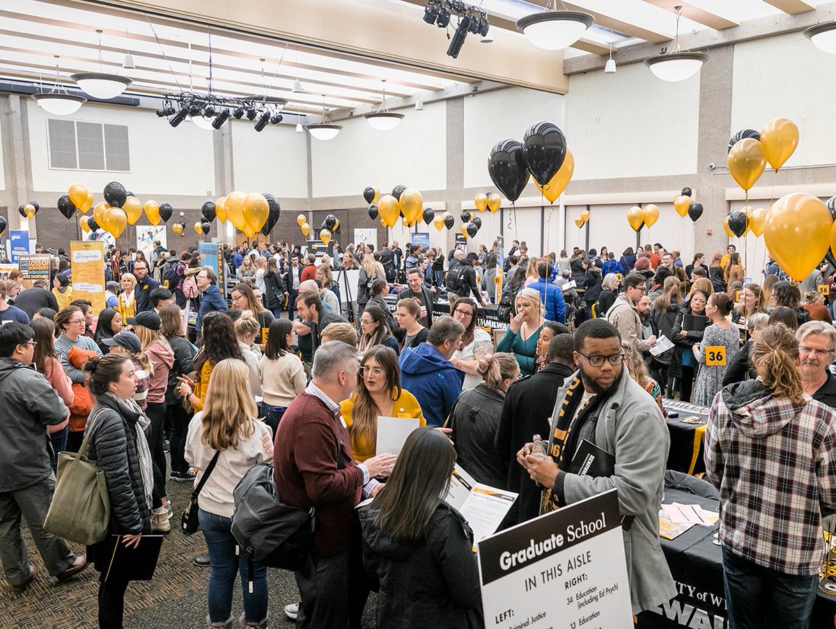 UWMEdPsych's tweet photo. Join Ed Psych faculty to learn more about your program(s) of interest at the in-person Grad School Open house next week!
November 10, 5-7 pm (CST)
To register and for more information: https://t.co/hmX6ZRg1Tg https://t.co/8GFZVX8laa
