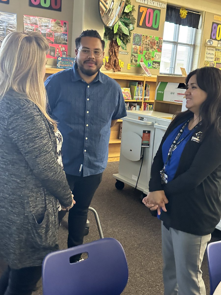 BRamirez1223's tweet photo. Learning how to incorporate “ Frequent, Small Group Purposeful Talk” into our classrooms. #FSGPT #FUN5 @NISDJones @NISDJonesSTEM https://t.co/x0xUMv1vhk
