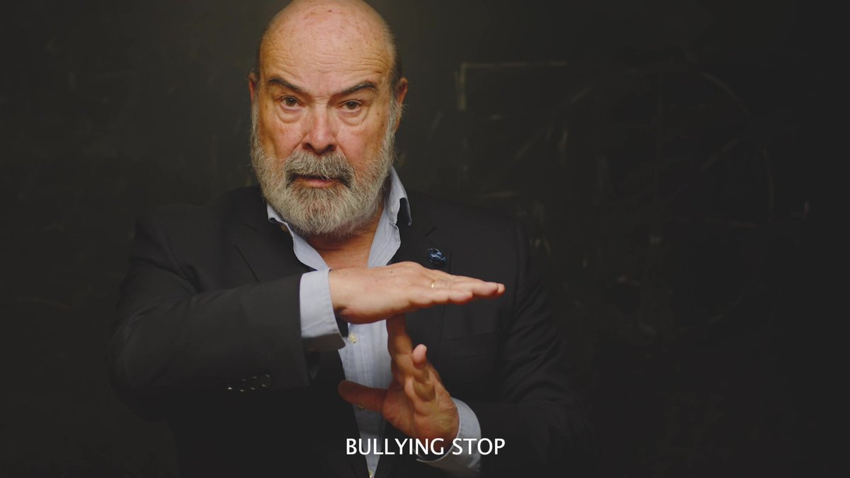 "Denunciar una situación de acoso escolar es más difícil para las personas sordas"
diariosur.es/nacional/acoso…
#StopBullying