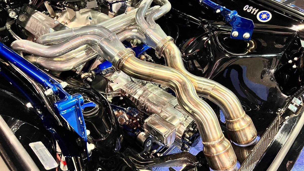 EverydayDriver's tweet photo. Join us today, November 3, 2022 at 6PM PST/9PM EDT for podcast Ep. #750!โจโจWe are live-streaming on our TestDrive YT channel and taking all your non-car questions!
Meanwhile, hereโs some photos from the #SEMAShow of two great-looking Panteras. #kindigitdesign #jmdtubes https://t.co/2p1DjNWR4d