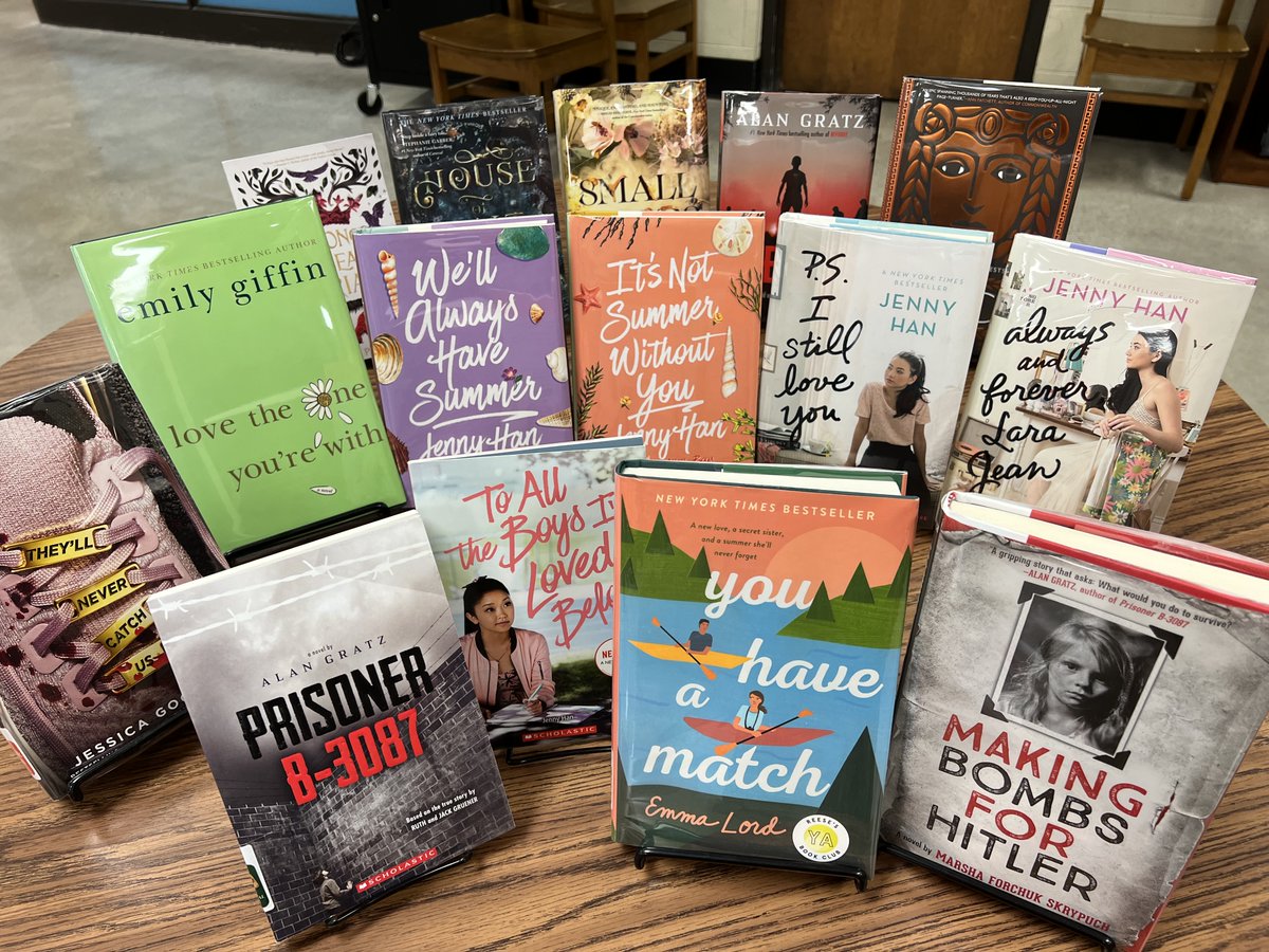 MountaineersMC's tweet image. @HHSMountaineers, your library book requests are in! Please keep the requests coming! #highschoolreaders #CLIMB
